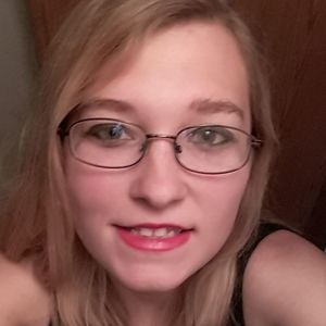 Meet your Posher, Tabitha